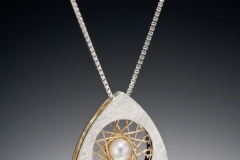 Spyro silver large triangle pendant pearl
