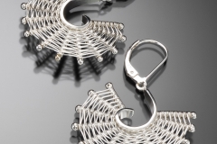 Fandango large leverbacks
